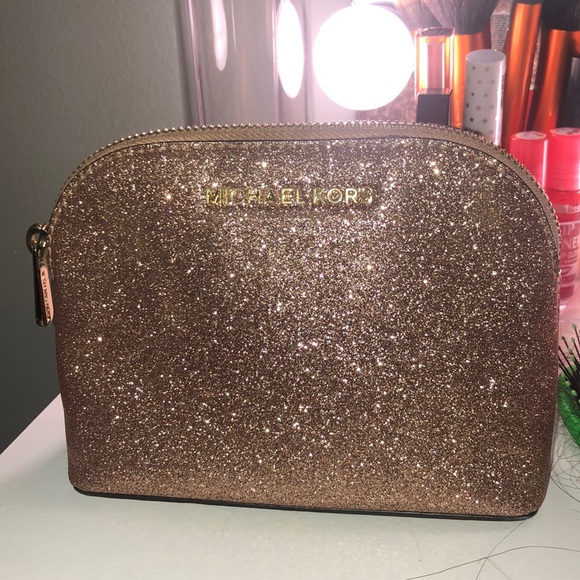MK makeup/travel pouch - Picture 1 of 4